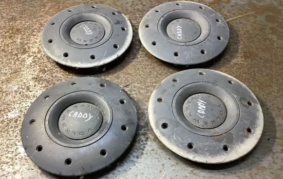 Volkswagen Caddy Original wheel cap 2K0601149C