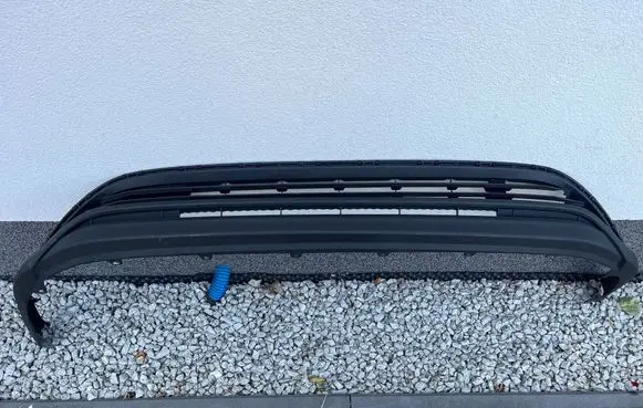 Toyota Highlander XU70 Front bumper lip 521290E070