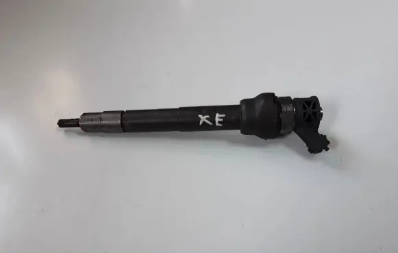 Jaguar XE Fuel injector G4D39K546CA
