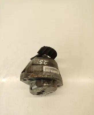 BMW 5 E60 E61 Engine mount bracket 6770726