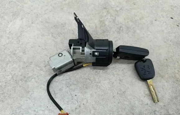 Peugeot 207 Ignition lock 36.410.600