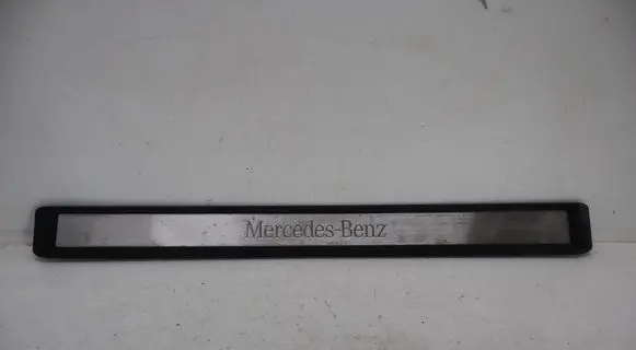 Mercedes-Benz E W211 Front sill trim cover A2116805635
