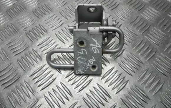 Audi A6 S6 C6 4F Front door upper hinge 8E0833412E T1889