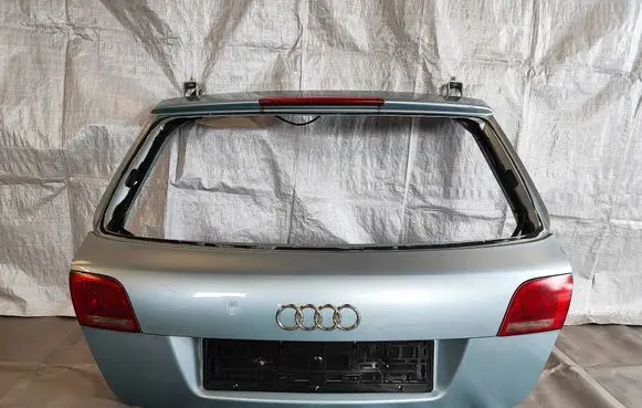 Audi A3 S3 8P Tailgate/trunk/boot lid