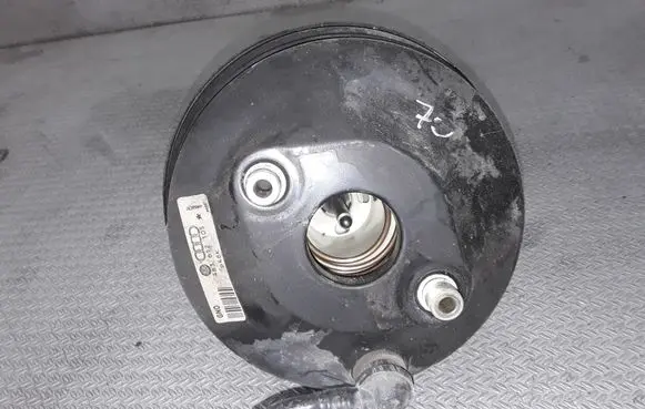Volkswagen PASSAT B5.5 Brake booster 4B3612105