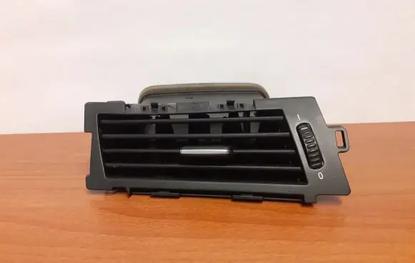 BMW 5 E60 E61 Dashboard air vent grill cover trim 9112203 64226910731