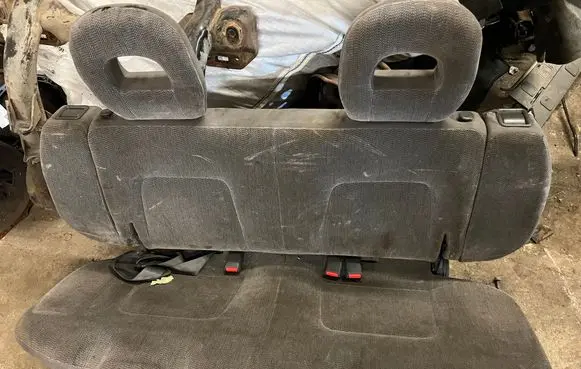Mitsubishi Pajero Rear seat 