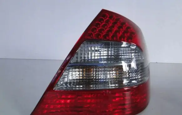 Mercedes-Benz E W211 Rear/tail lights a2118202664