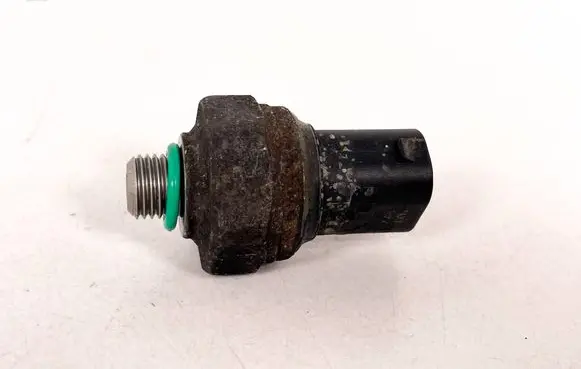 BMW 3 E92 E93 Air conditioning (A/C) pressure sensor 64539141957 9141957 64539323658