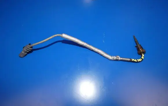 Volvo XC90 Exhaust gas temperature sensor 30668642
