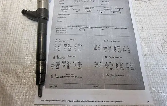 Opel Astra J Fuel injector 55578075