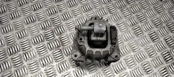 BMW 5 F10 F11 Engine mount bracket 6777371