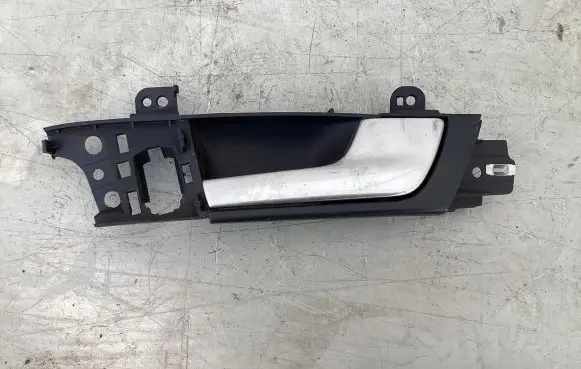 Audi A3 S3 8P Front door interior handle 8P4837020