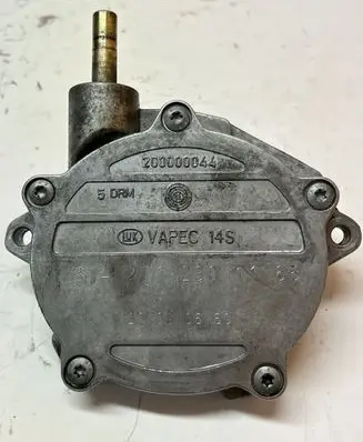 Mercedes-Benz C W203 Vacuum pump 2712301165 27030660
