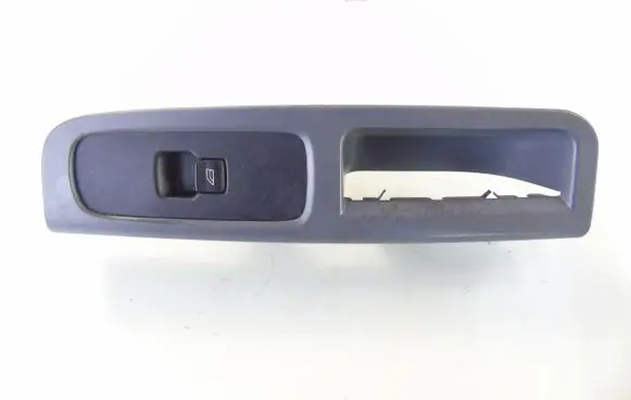 Volvo V50 Electric window control switch 8679474