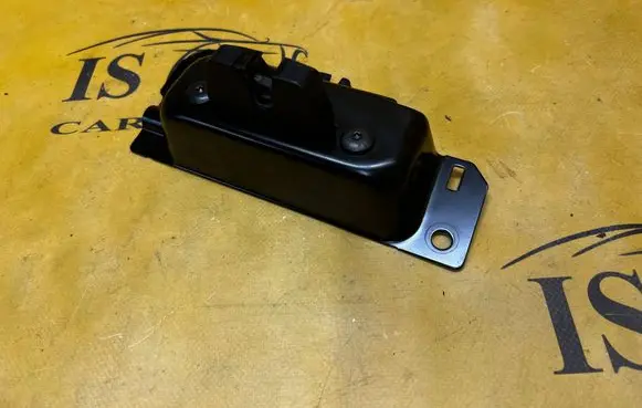 Citroen C4 II Picasso Tailgate lock latch 9816195380