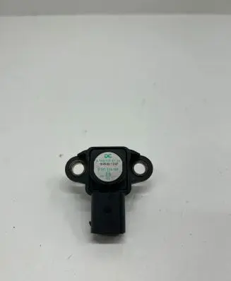 Mercedes-Benz C W204 Air pressure sensor A0061539728 0261230197