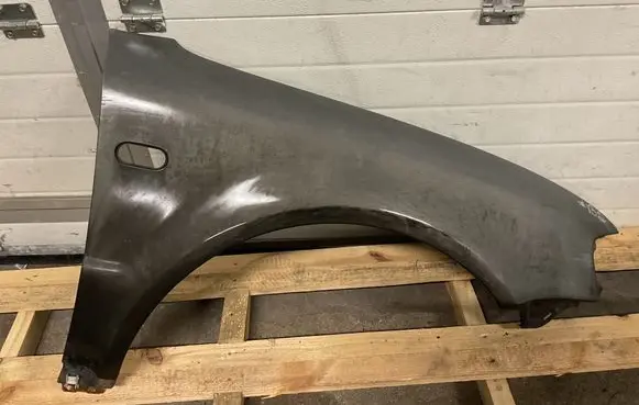 Volkswagen PASSAT B5 Fender 