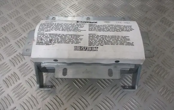 Renault Modus Steering wheel airbag