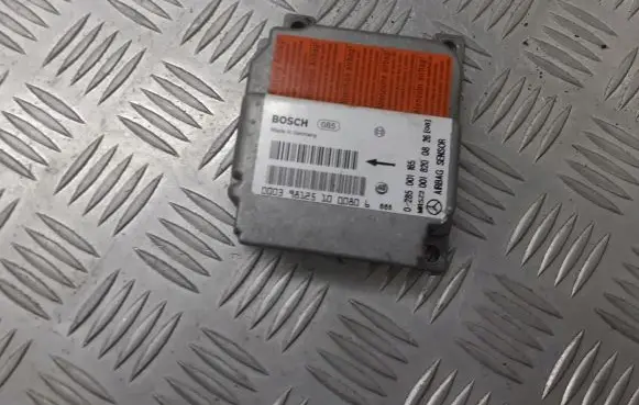 Mercedes-Benz CLK A208 C208 Airbag control unit/module 0285001165