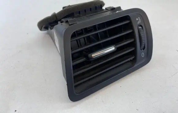 Volkswagen PASSAT B6 Dashboard side air vent grill/cover trim 3C1819701 P0108 T002435911