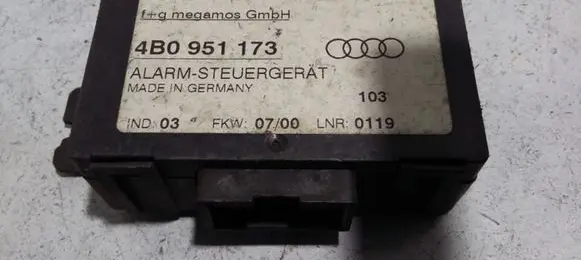 Audi A6 S6 C5 4B Alarm control unit/module 4B0951173