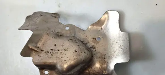 BMW 5 GT F07 Heat shield in engine bay 6784204 32106784204