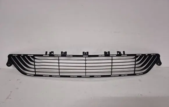 Mercedes-Benz E W212 Front bumper lower grill A2128850722