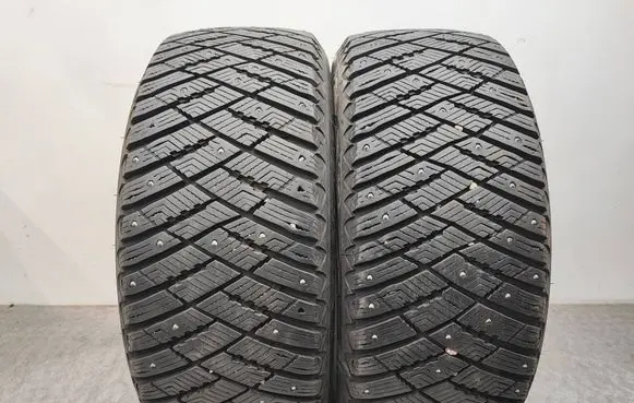 Volkswagen Transporter - Caravelle T5 R17 winter/snow tires with studs 