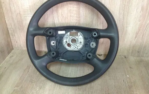 Audi A3 S3 8P Steering wheel 8E0000124