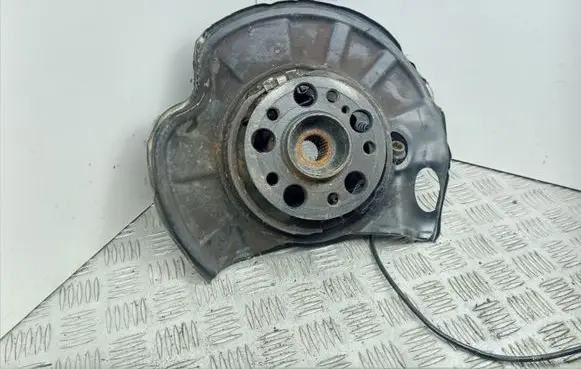 Mercedes-Benz S W221 Rear wheel hub A2210705