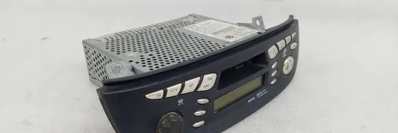 Nissan Almera Tino Radio/CD/DVD/GPS head unit 28113BU015 286924908 020427