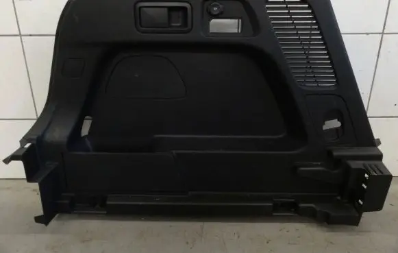 Opel Grandland X Tailgate/boot lid cover trim YP00025177