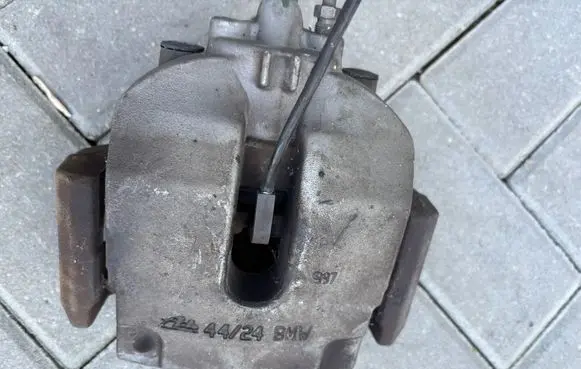 BMW X6 F16 Rear brake caliper 