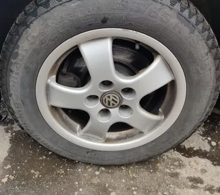 Volkswagen Golf IV R12 alloy rim 