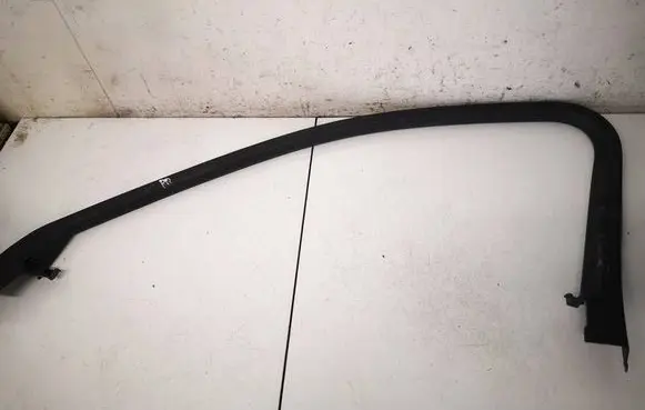 Audi A3 S3 8V Front door glass trim molding 8V4867610