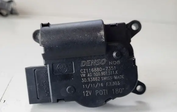 Skoda Superb B8 (3V) A/C air flow flap actuator/motor 5Q0907511K