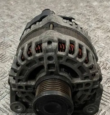 Nissan Qashqai Generator/alternator 23100EN000 LR11400802 MR20
