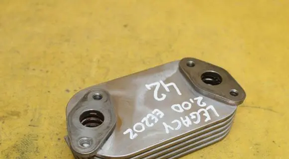 Engine oil radiator