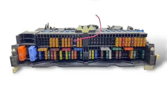 BMW X3 E83 Fuse box set 8364540
