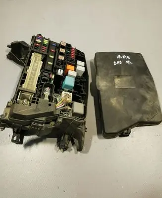 Toyota Auris 150 Fuse box set 8266202210