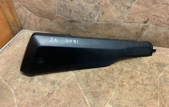 Mercedes-Benz GL X166 Front door seat control surround trim A1669190500