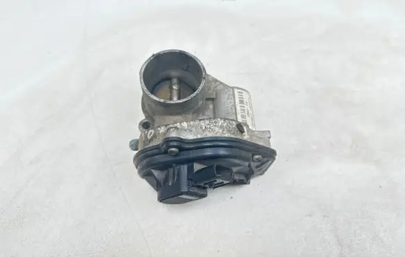 Ford Focus Throttle valve 2S6UFA 2501062 1081475L
