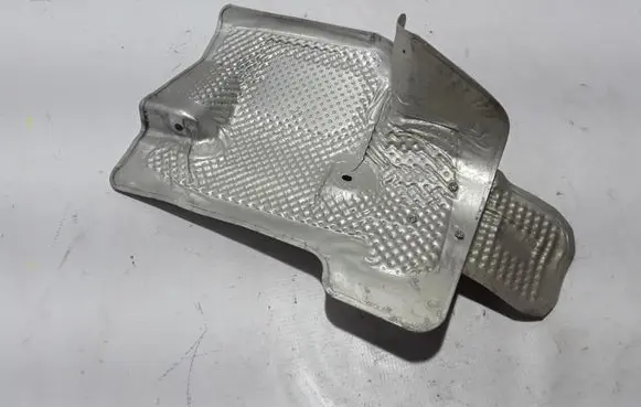 Chrysler Pacifica Exhaust heat shield 68231837AB