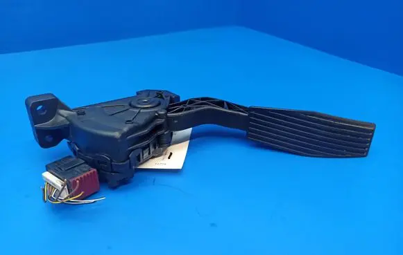 Opel Signum Accelerator throttle pedal 9186724 6PV00832200