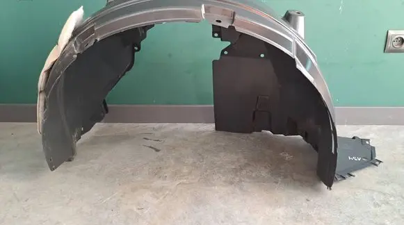 Nissan Qashqai Front arch 63840HV00A 63842HV00A