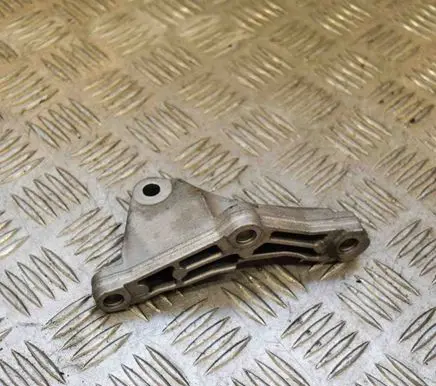 Toyota Avensis T270 Fuel pump bracket 7810698