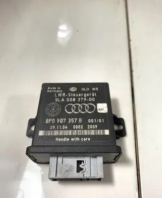 Audi A4 S4 B6 8E 8H Light module LCM 8P0907357B