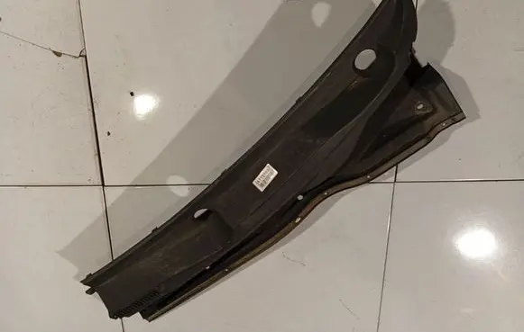 Toyota Corolla Verso AR10 Wiper trim 557820F010