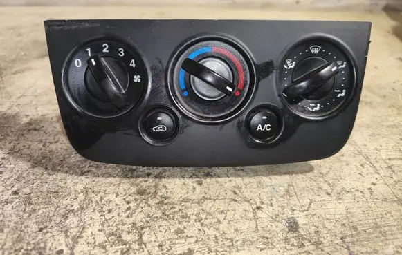 Ford Fiesta Climate control unit 2S6H19980BF